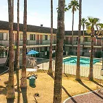 Super Inn Motel