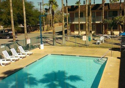 Motel Super